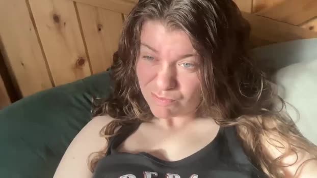 Trixiegirl3 MyFreeCams Female 22-04-2025