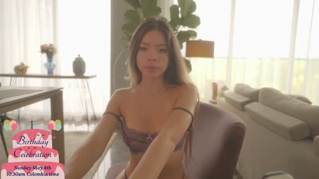 emma_lu1 Chaturbate Female 22-04-2025