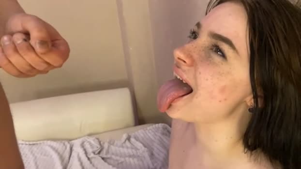 lisaanddenis Chaturbate Couple 22-04-2025