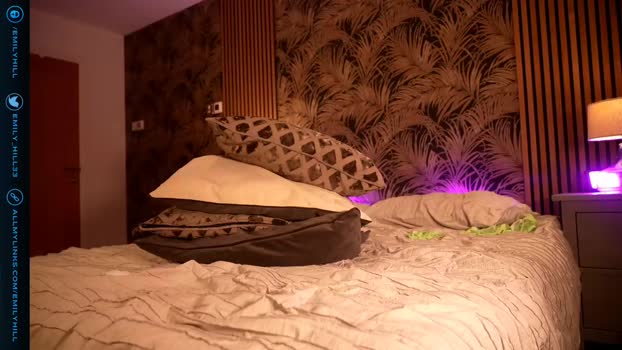 littlee33 Chaturbate Female 22-04-2025