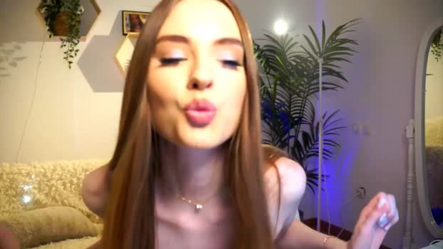 petitegonwild MyFreeCams Female 22-04-2025