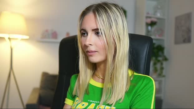 Catecrago_ MyFreeCams Female 23-04-2025