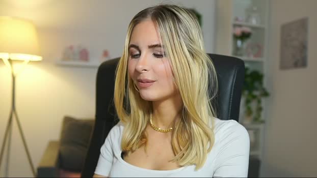 Catecrago_ MyFreeCams Female 24-04-2025