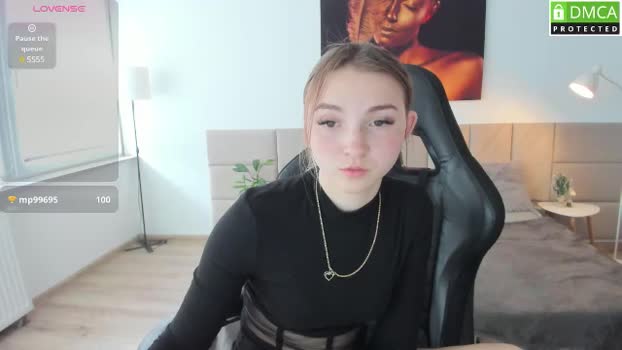Daisyy MyFreeCams Female 24-04-2025