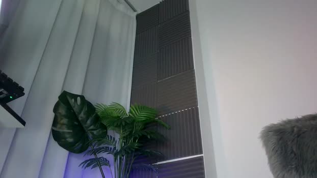 Sweeet_Body MyFreeCams Female 24-04-2025