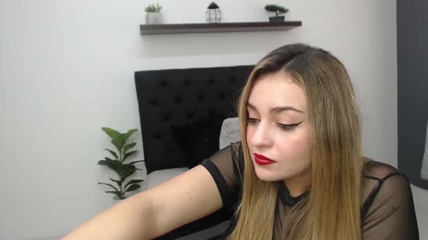 CamilleDucan MyFreeCams Female 25-04-2025
