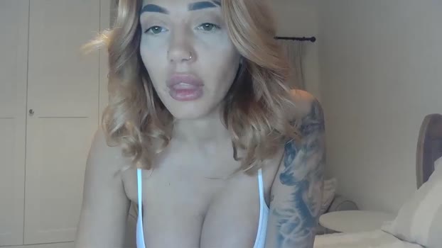 EnglishRose3 MyFreeCams Female 25-04-2025