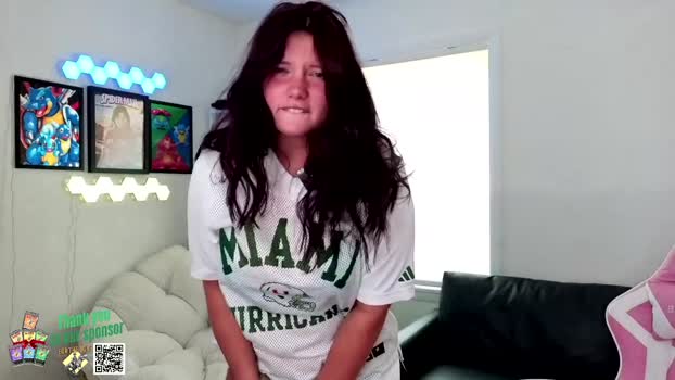 emilyjoneschat Chaturbate Female 24-04-2025