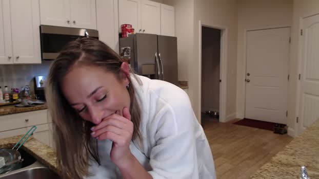 holihurricane Chaturbate Female 25-04-2025