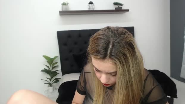 CamilleDucan MyFreeCams Female 25-04-2025