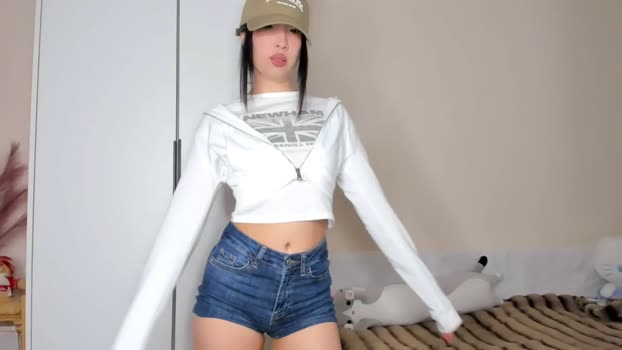 FeralBerry66 MyFreeCams Female 26-04-2025