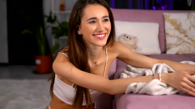 EmilyRaymont MyFreeCams Female 27-04-2025