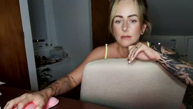 Lena_bee MyFreeCams Female 27-04-2025