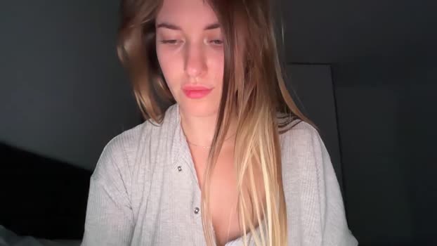 SkySunFlower MyFreeCams Female 27-04-2025