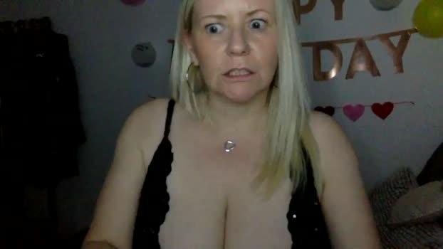 Bday_Khloe MyFreeCams Female 28-04-2025