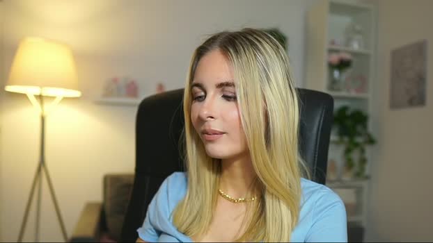 Catecrago_ MyFreeCams Female 28-04-2025