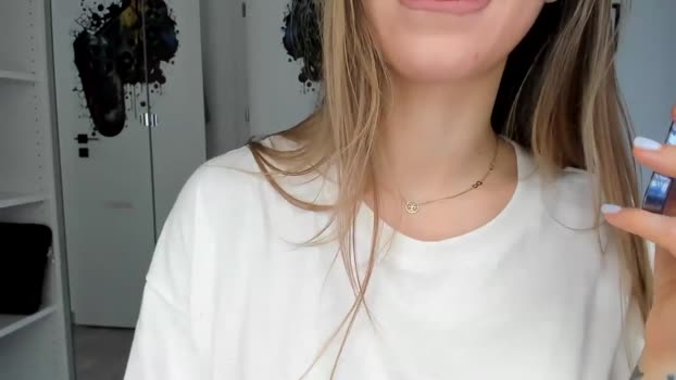 Vickyy99 MyFreeCams Female 29-04-2025