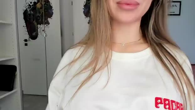 Vickyy99 MyFreeCams Female 29-04-2025