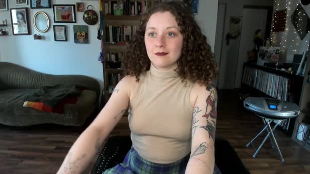 peachyqueen_ MyFreeCams Female 28-04-2025