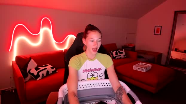 Alice_NZ MyFreeCams Female 30-04-2025