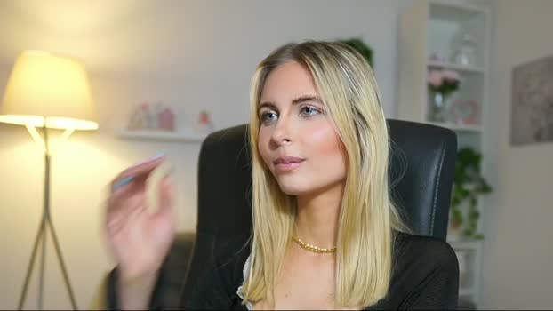 Catecrago_ MyFreeCams Female 29-04-2025