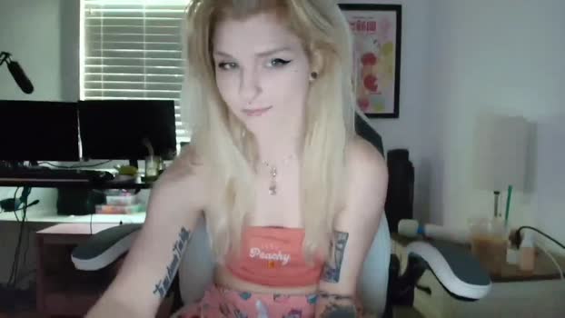 DuckChan0 MyFreeCams Female 30-04-2025