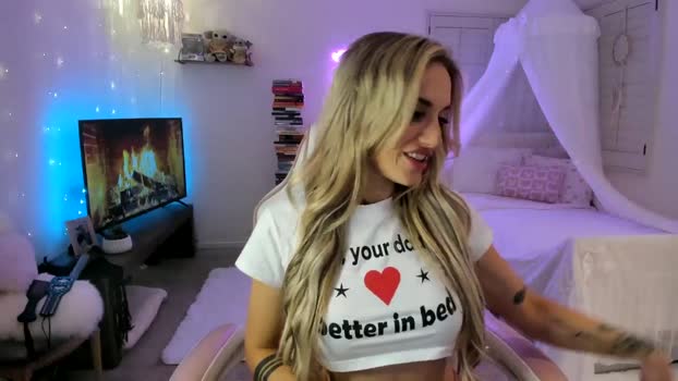 LillieQ MyFreeCams Female 30-04-2025