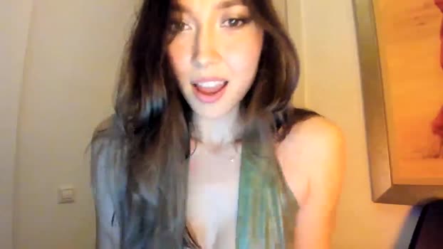 LuckyHoneyyy MyFreeCams Female 30-04-2025