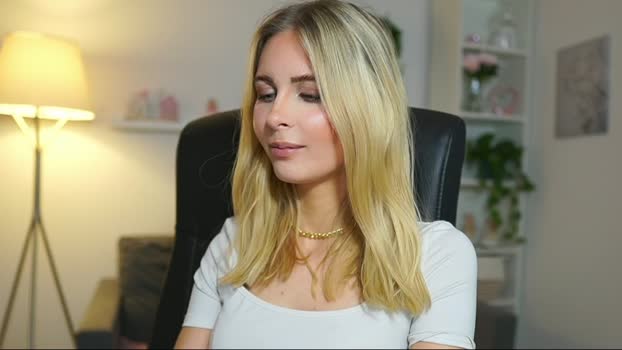 Catecrago_ MyFreeCams Female 01-05-2025