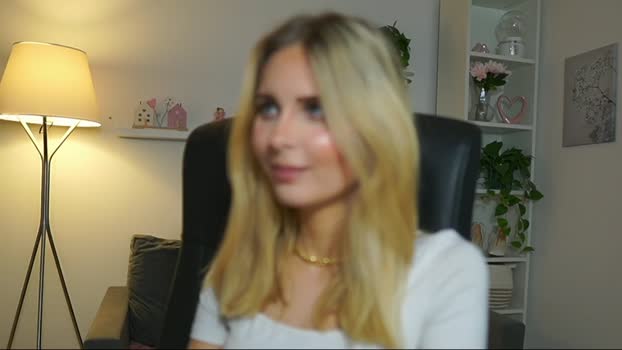 Catecrago_ MyFreeCams Female 01-05-2025