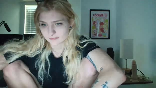 DuckChan0 MyFreeCams Female 01-05-2025