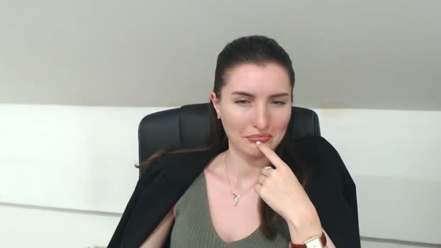 EmilysBack MyFreeCams Female 30-04-2025