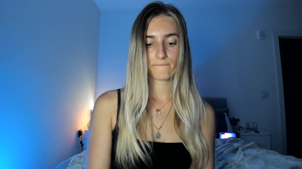 Vodka_Queen MyFreeCams Female 01-05-2025