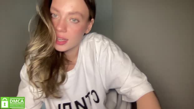 angel_from_sky Chaturbate Female 30-04-2025