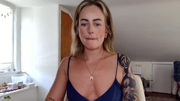 Lena_bee MyFreeCams Female 01-05-2025