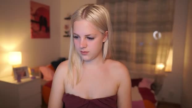 Merrilyn__ MyFreeCams Female 01-05-2025