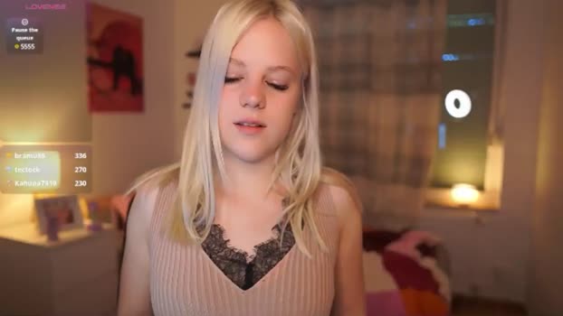 Merrilyn__ MyFreeCams Female 02-05-2025