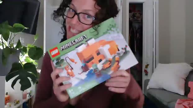 Sarah_Stark MyFreeCams Female 02-05-2025