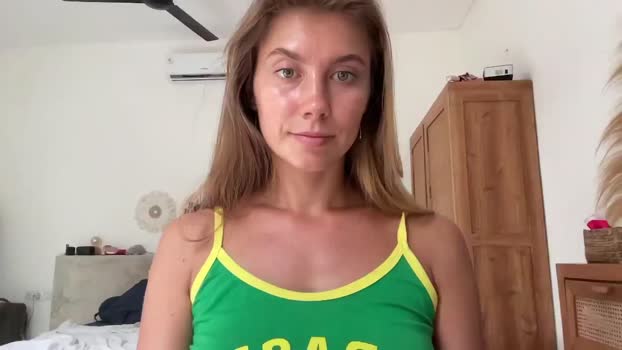 SurfGirls MyFreeCams Female 02-05-2025