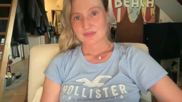 lili_blue1
