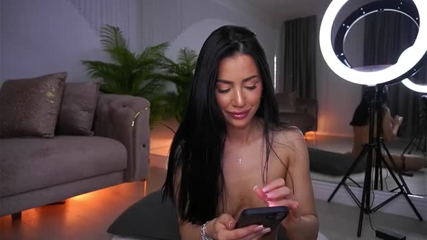 AbbelaWhite MyFreeCams Female 04-05-2025