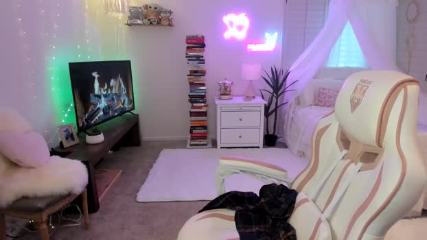 LillieQ MyFreeCams Female 04-05-2025