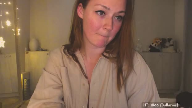 Hot_Bun MyFreeCams Female 05-05-2025