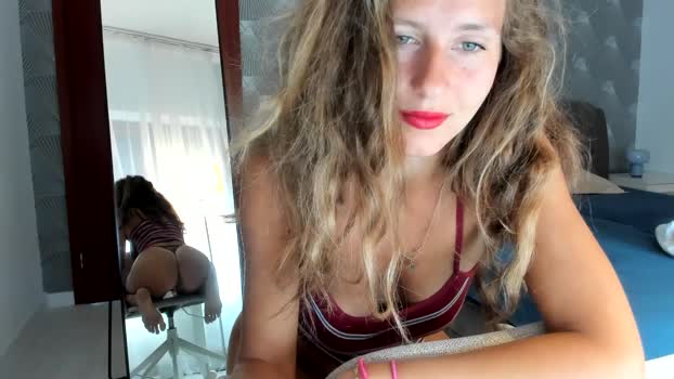 SweetAngell18 MyFreeCams Female 05-05-2025