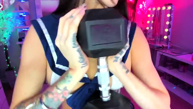 BrinaNellie_ MyFreeCams Female 06-05-2025