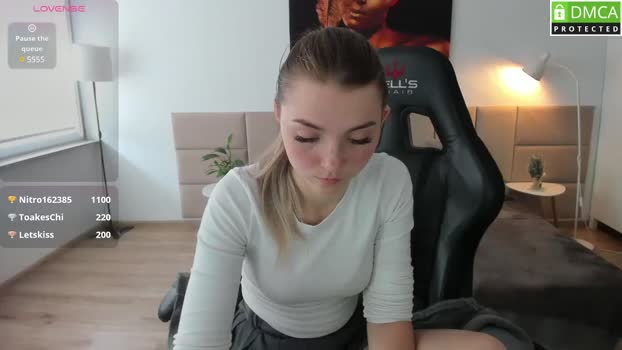 Daisyy MyFreeCams Female 06-05-2025