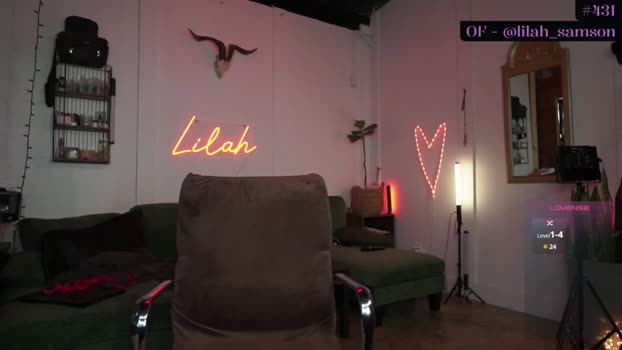 Lilah_Belle MyFreeCams Female 05-05-2025