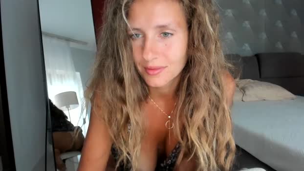 SweetAngell18 MyFreeCams Female 05-05-2025