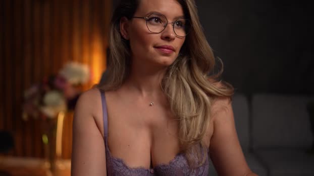 BrandyWhite MyFreeCams Female 07-05-2025