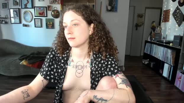 peachyqueen_ MyFreeCams Female 06-05-2025